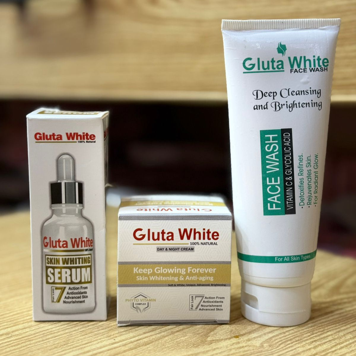 Gluta Facewash & Serum Combo in Pakistan – Skin Brightening, Anti-Aging, Deep Cleansing & Glowing Skincare Deal