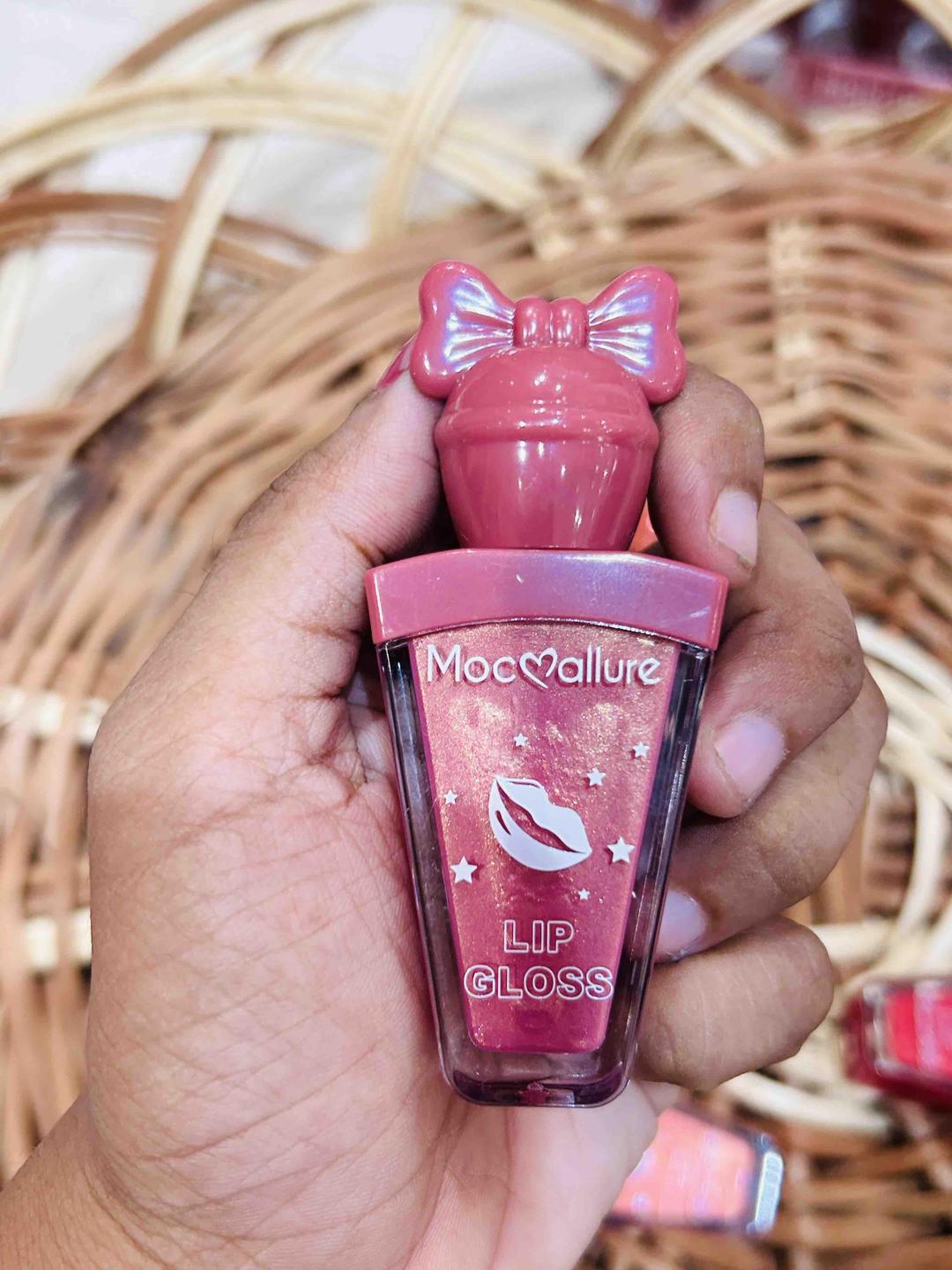 Velvet Glossy Lip Gloss