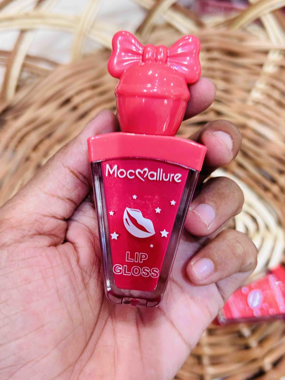 Velvet Glossy Lip Gloss